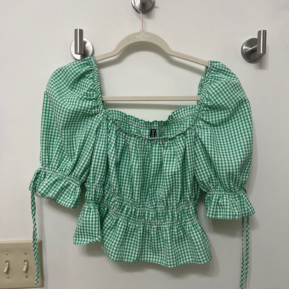Gingham Puff Sleeve Top